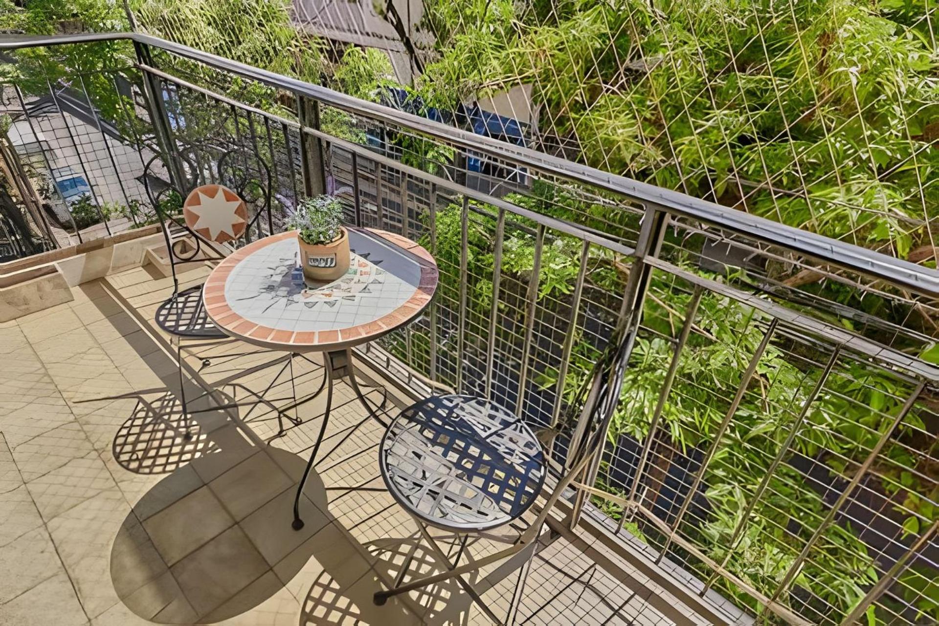 Family 3BR Apartment in Best of Recoleta