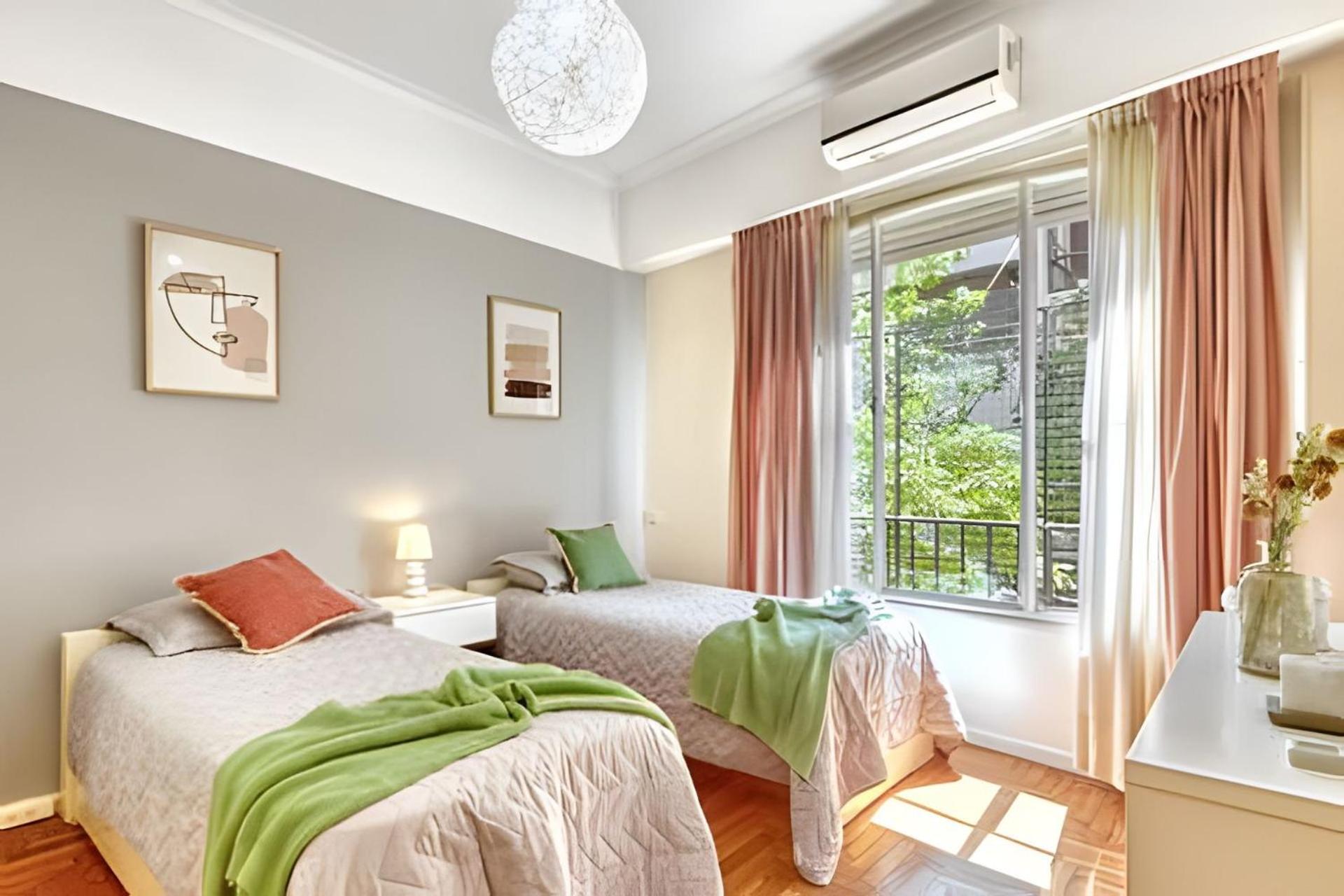 Family 3BR Apartment in Best of Recoleta