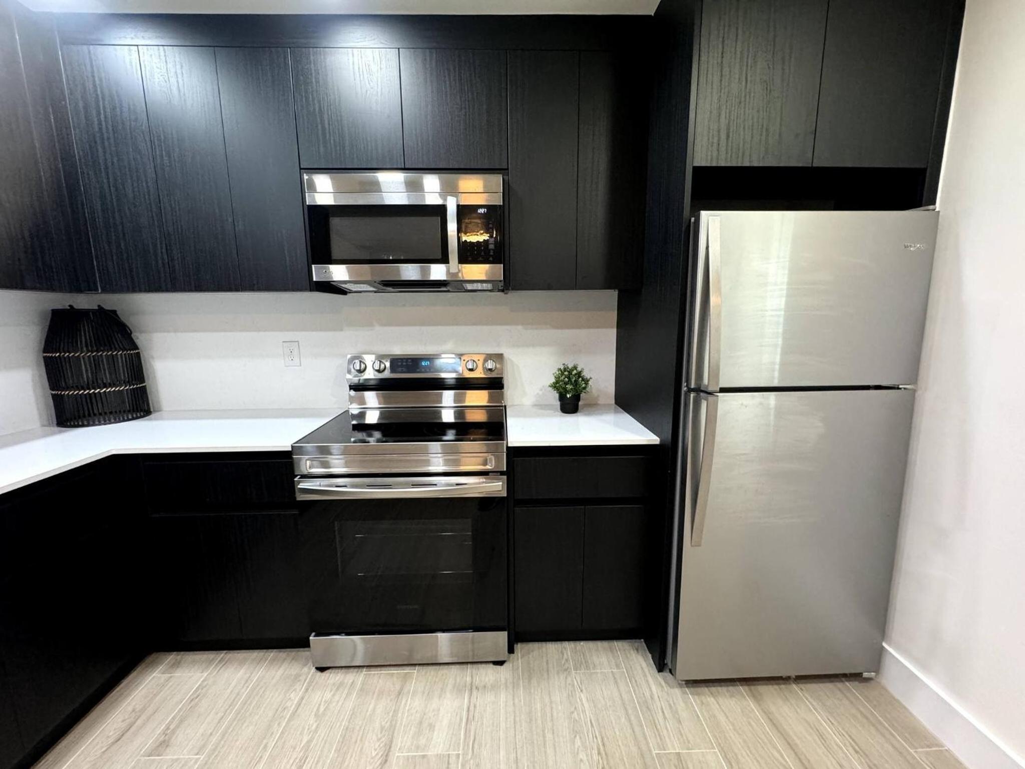 Elegance Meets Design: Modern District Residence