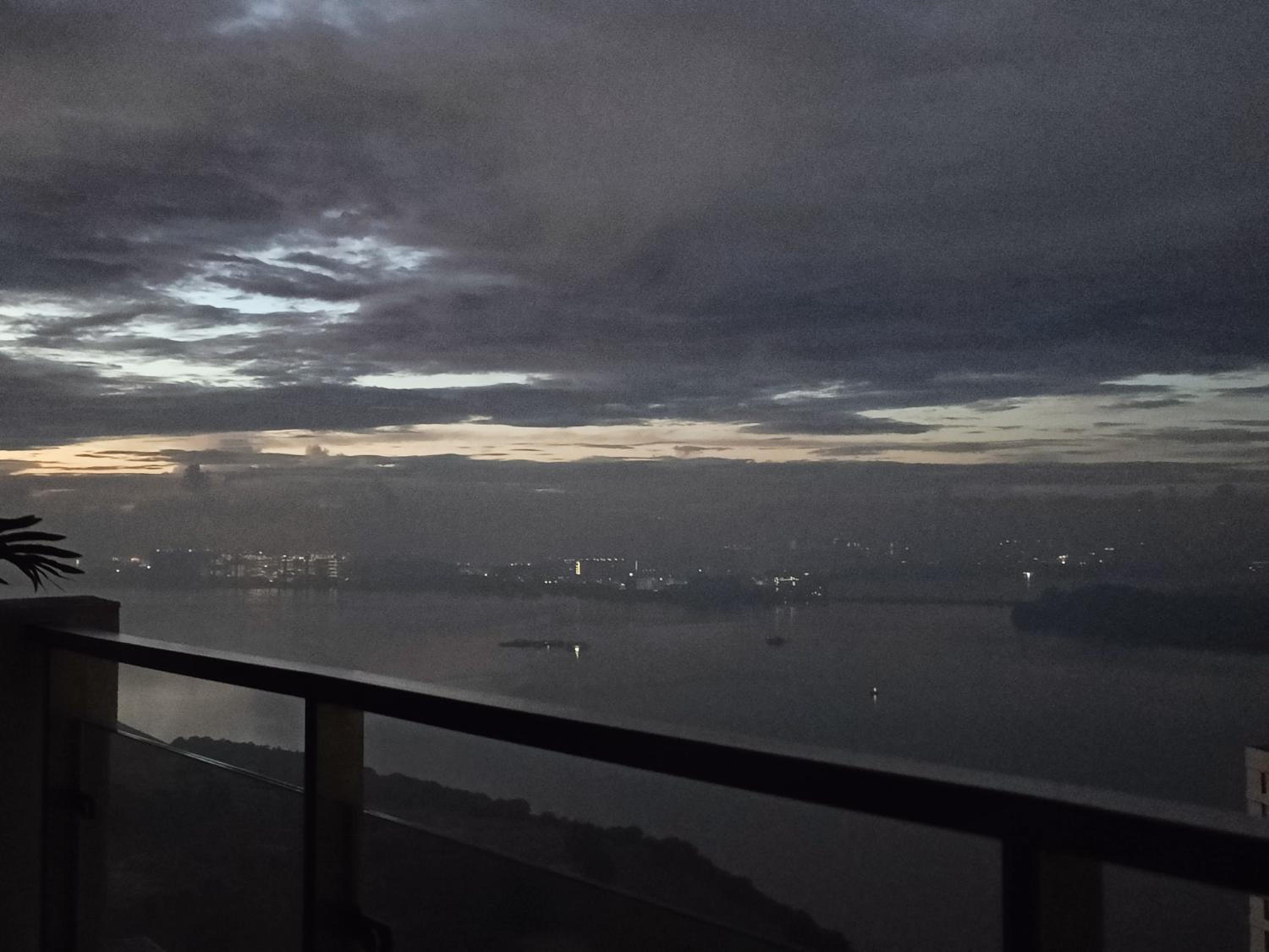 Country Garden Danga Bay 3BR Topfloor with Netflix & Astro