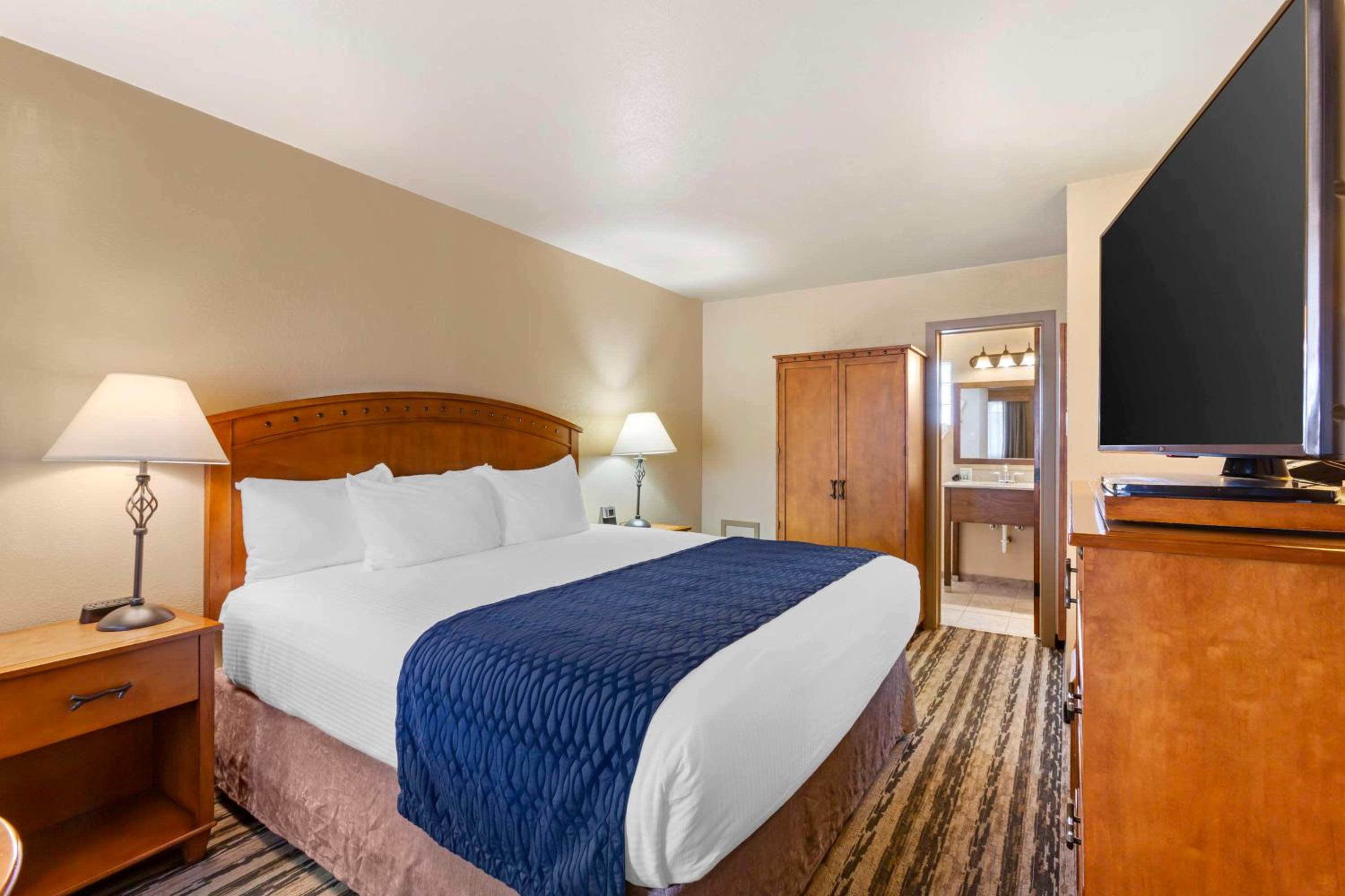 Cody Vacations - Best Western Sunset Inn - Property Image 5