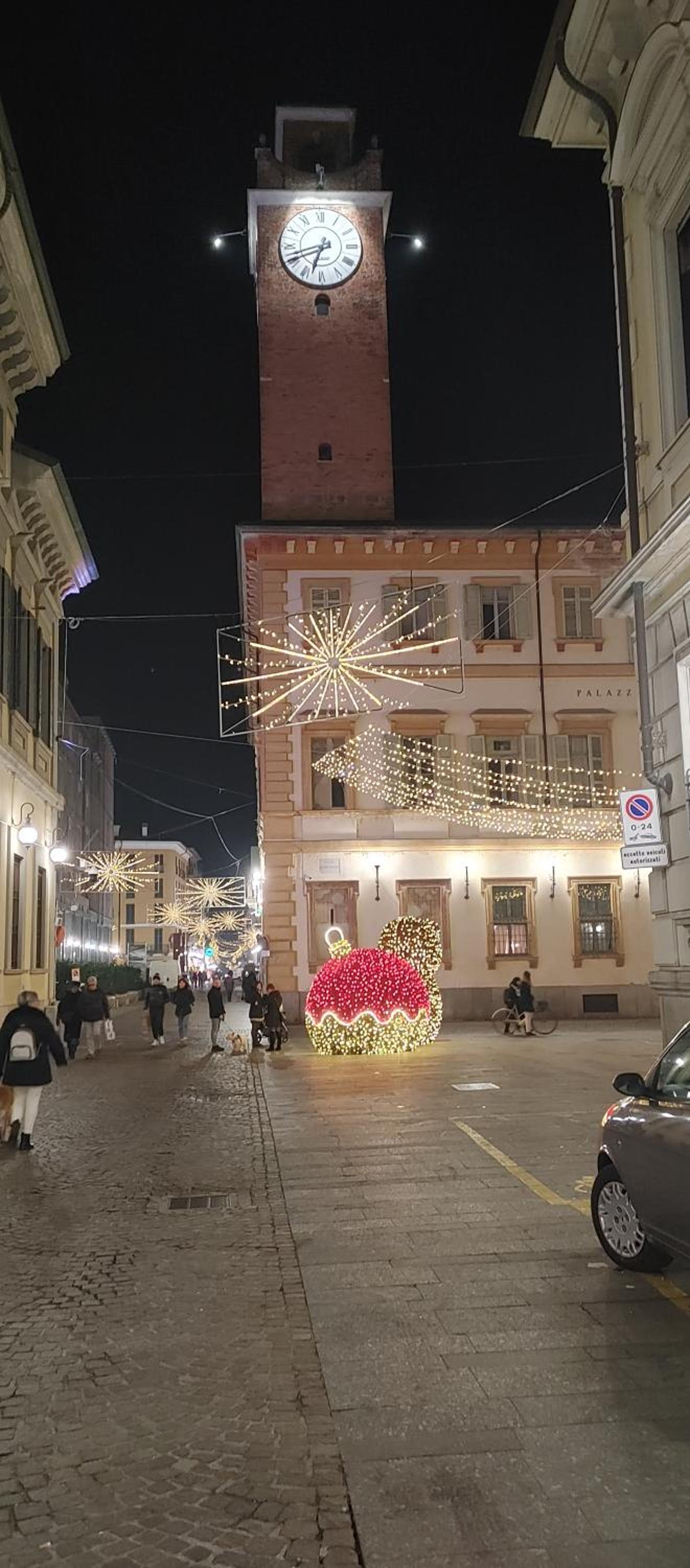 Villa Oleandro Novara - Design e Comfort in Centro
