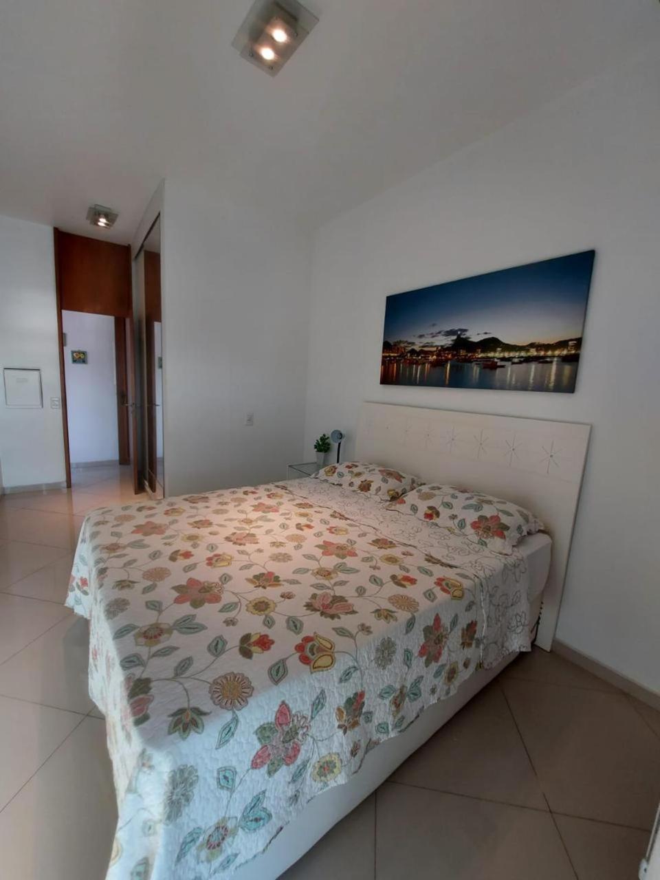 Lindos apts de 2 quartos no Tiffanys em Ipanema!