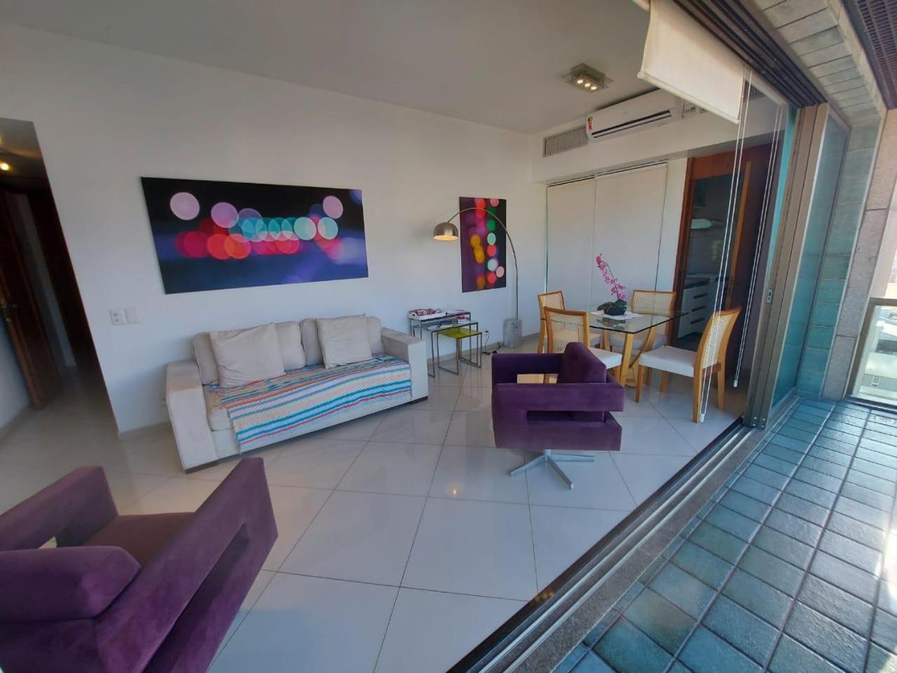 Lindos apts de 2 quartos no Tiffanys em Ipanema!
