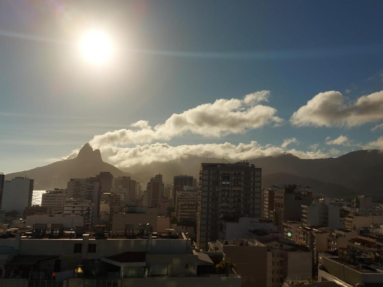 Lindos apts de 2 quartos no Tiffanys em Ipanema!