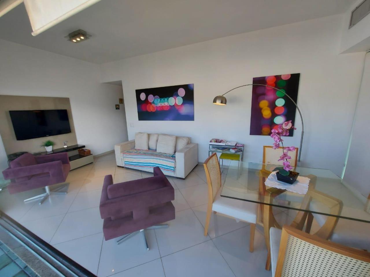 Lindos apts de 2 quartos no Tiffanys em Ipanema!
