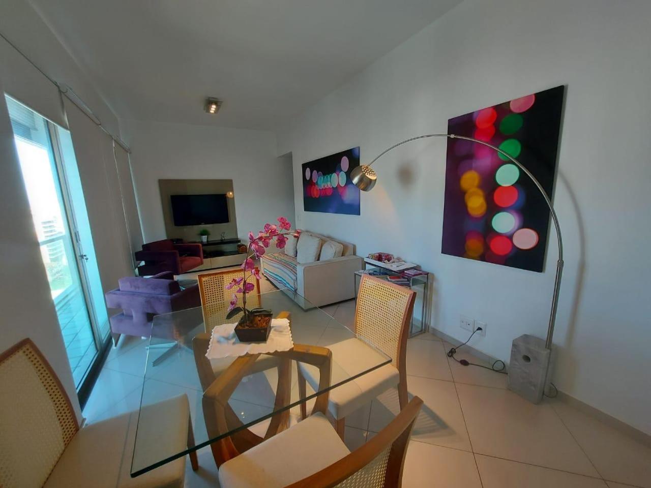 Lindos apts de 2 quartos no Tiffanys em Ipanema!
