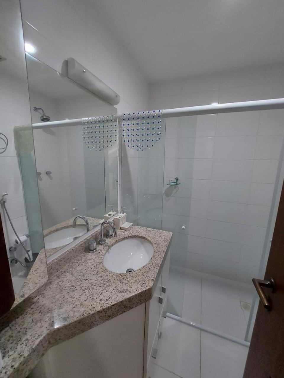 Lindos apts de 2 quartos no Tiffanys em Ipanema!
