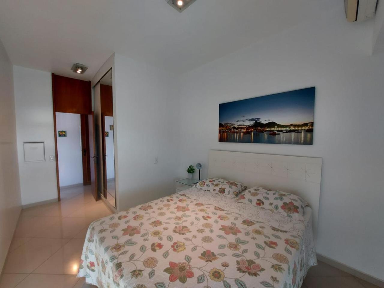 Lindos apts de 2 quartos no Tiffanys em Ipanema!