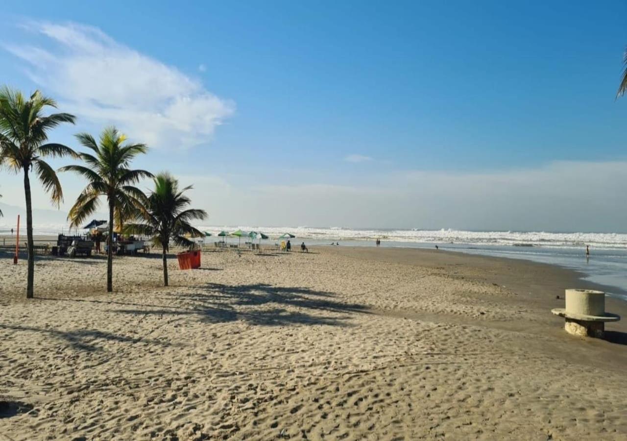 Family apartment, Vila Tupi, Praia Grande, São Paulo