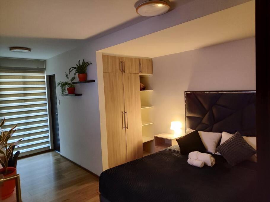 Lindo monoambiente con balcon y vista a El Prado