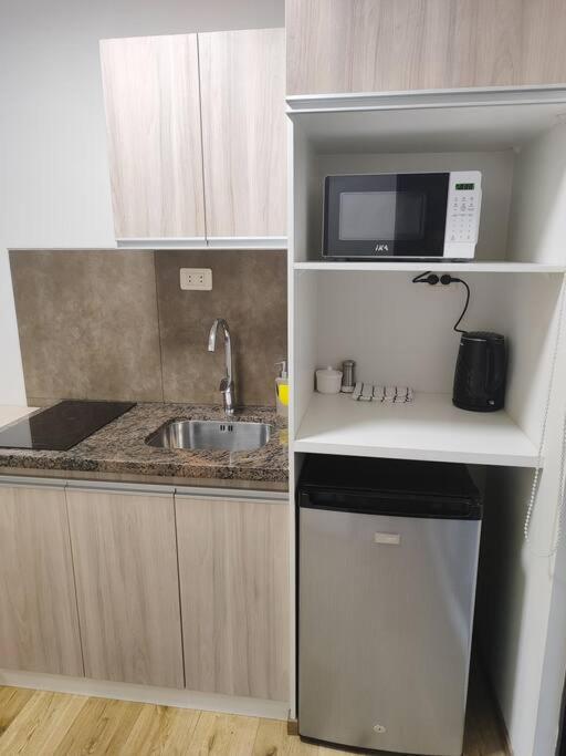 Lindo monoambiente con balcon y vista a El Prado