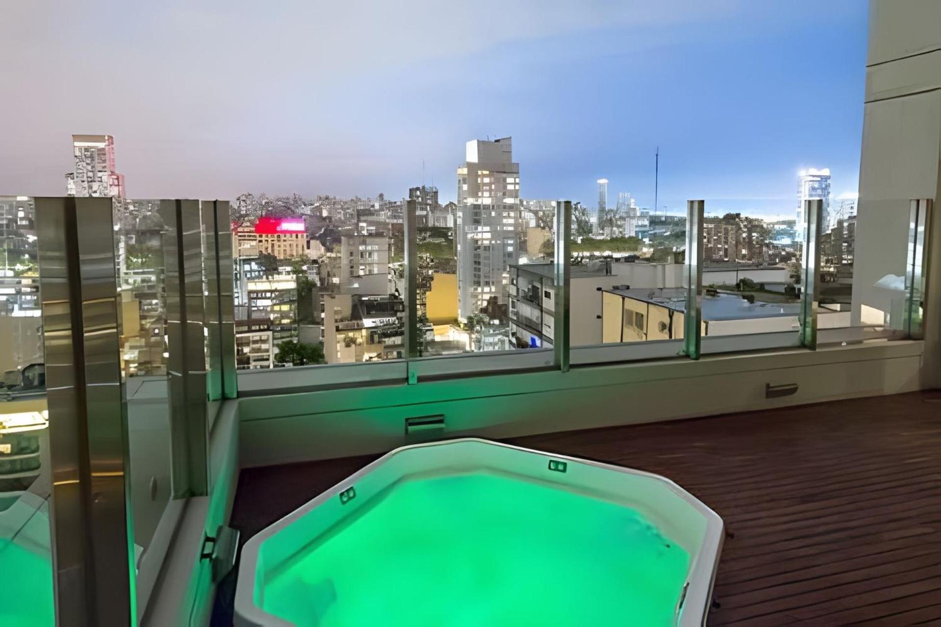 Luxury Building in Heart of Palermo Soho 2 Pools, Sauna, Gym and Business Center