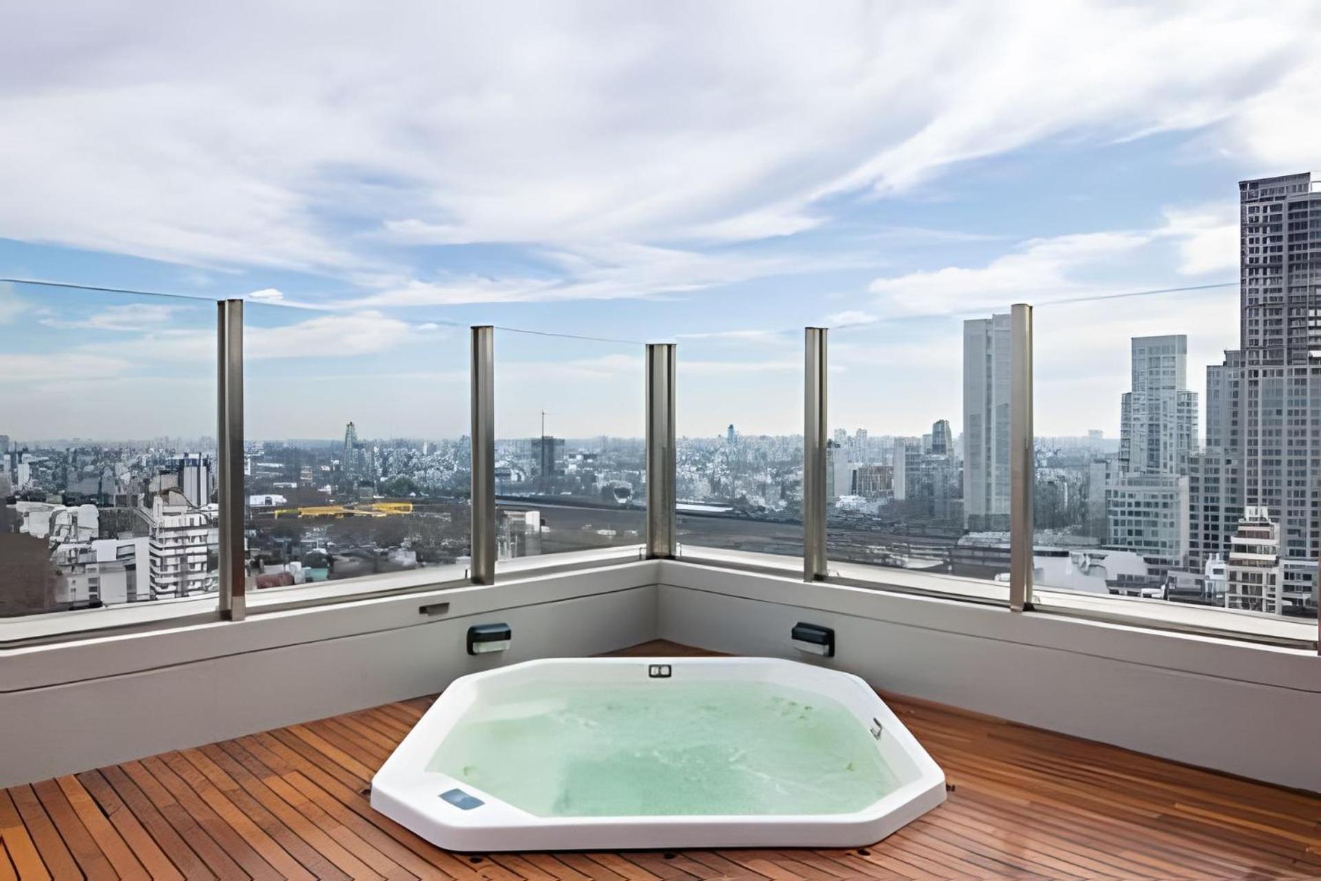 Luxury Building in Heart of Palermo Soho 2 Pools, Sauna, Gym and Business Center