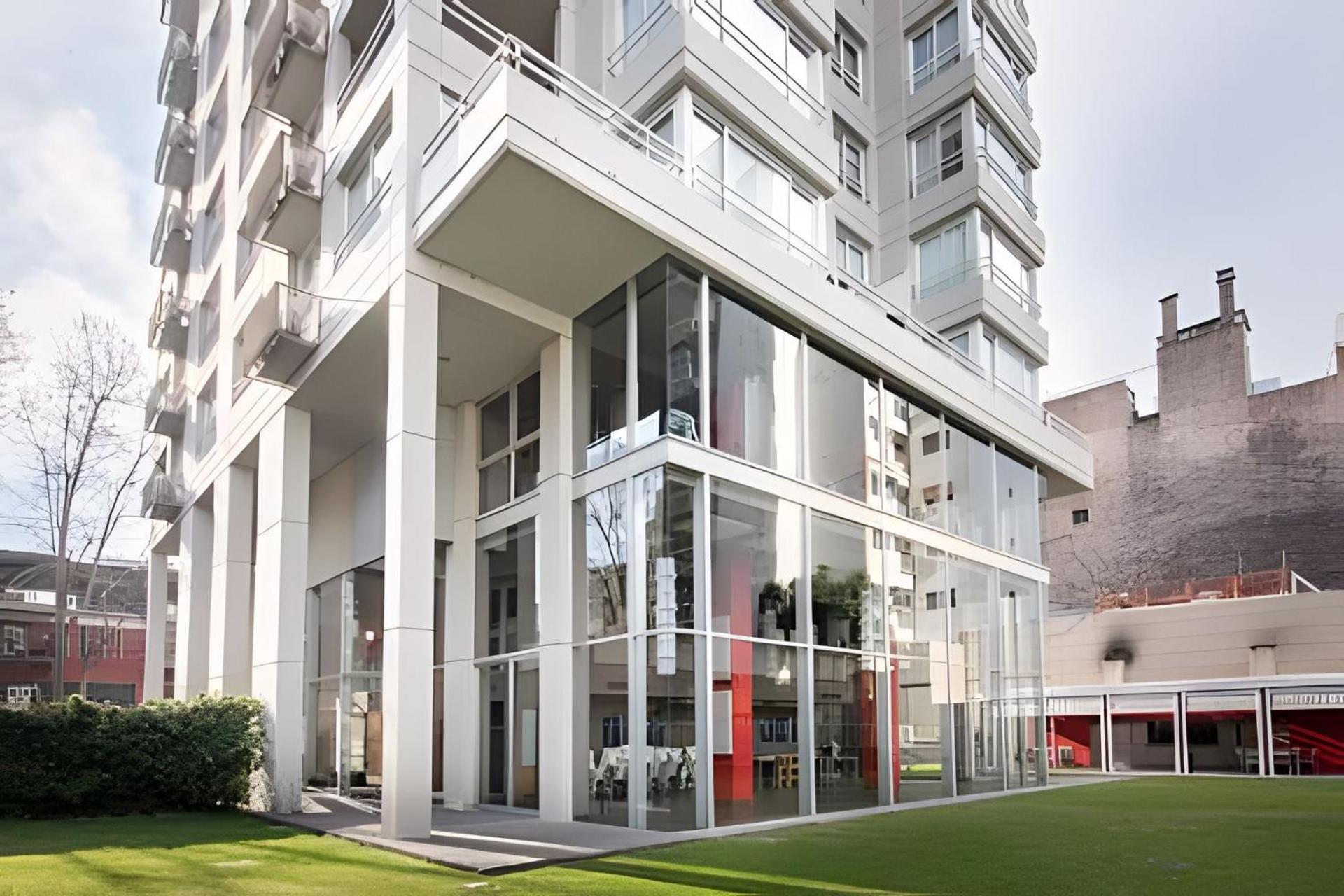 Luxury Building in Heart of Palermo Soho 2 Pools, Sauna, Gym and Business Center