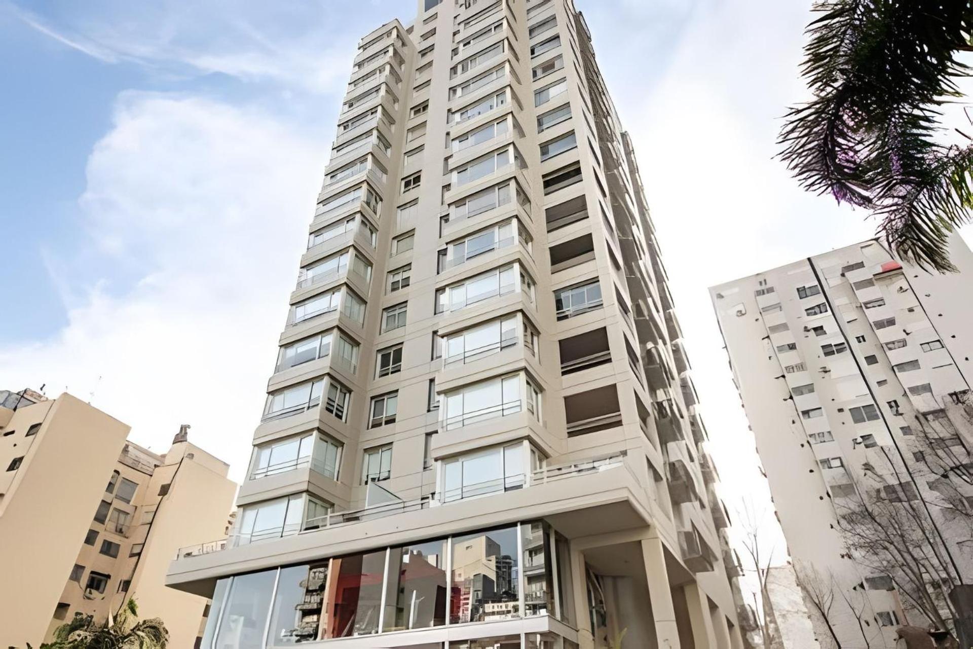 Luxury Building in Heart of Palermo Soho 2 Pools, Sauna, Gym and Business Center
