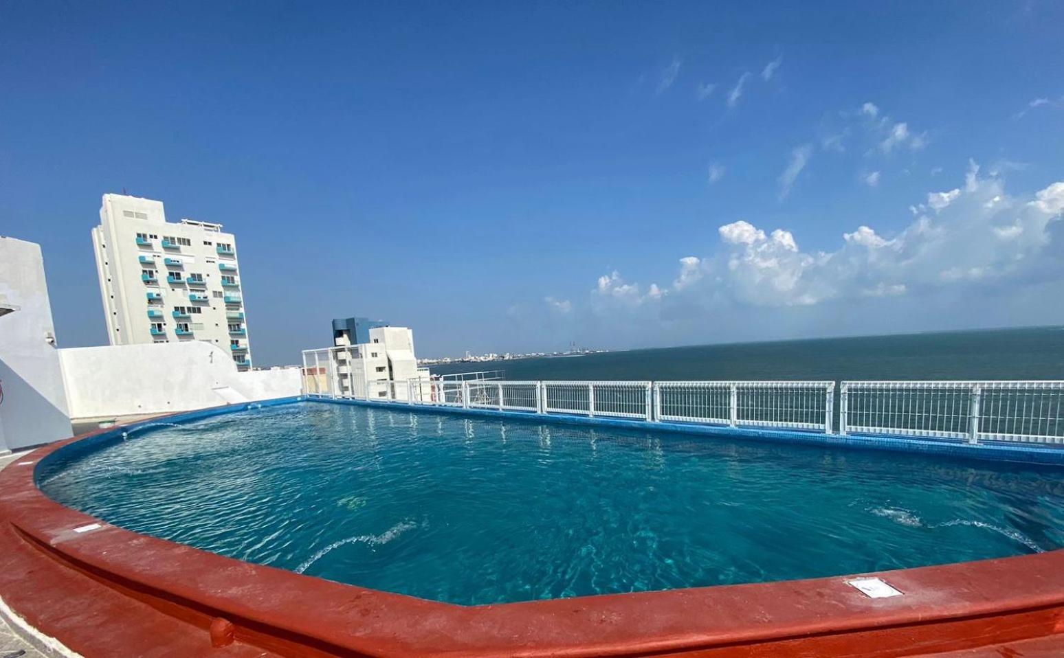 Boca del Rio Vacations - Paris FC Boca - Property Image 4