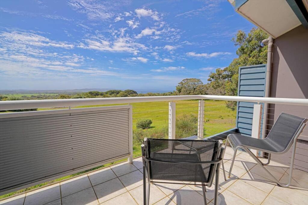 Luxurious 2-Bedroom Spa Apartment with Ocean Views