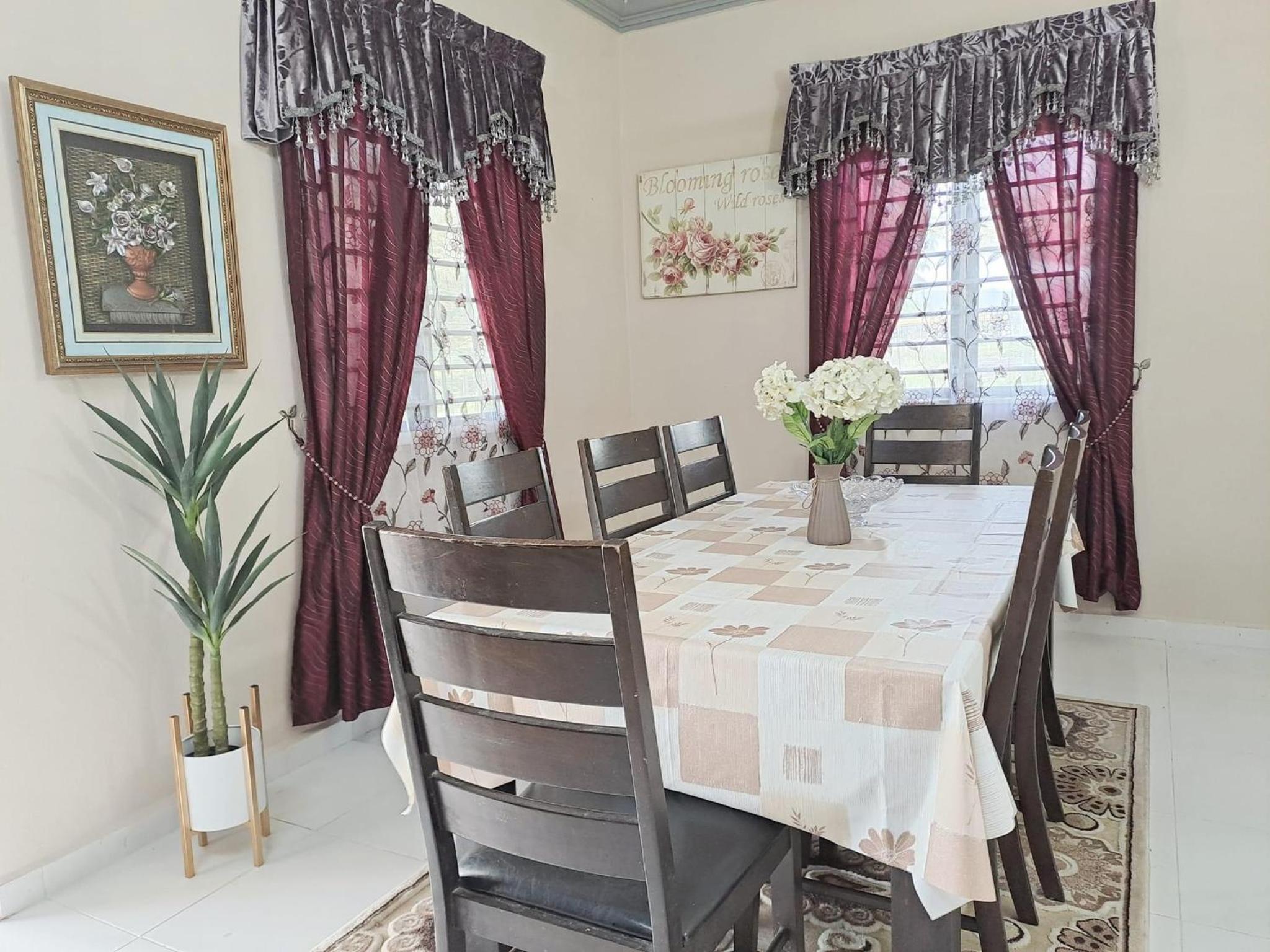 Homestay Bajet Machang - Lycaste
