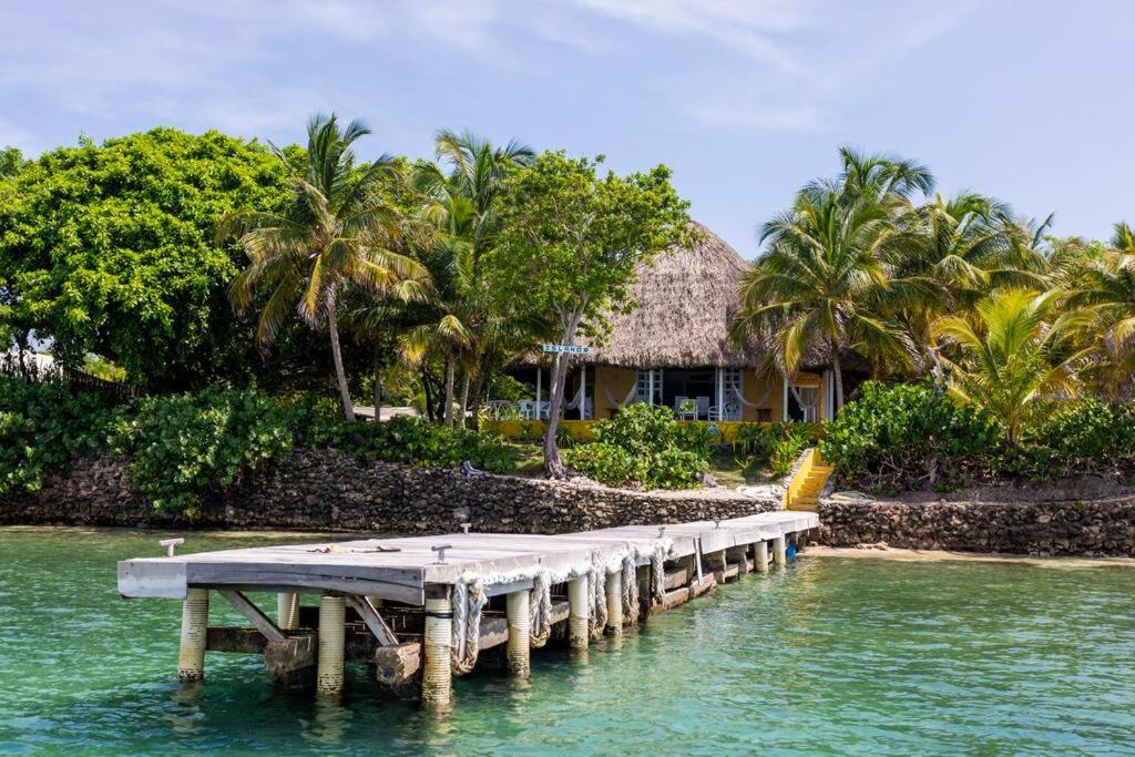 Isla Amor