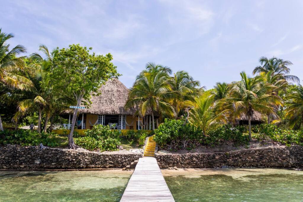 Isla Amor