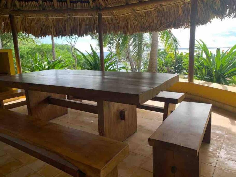 Isla Amor