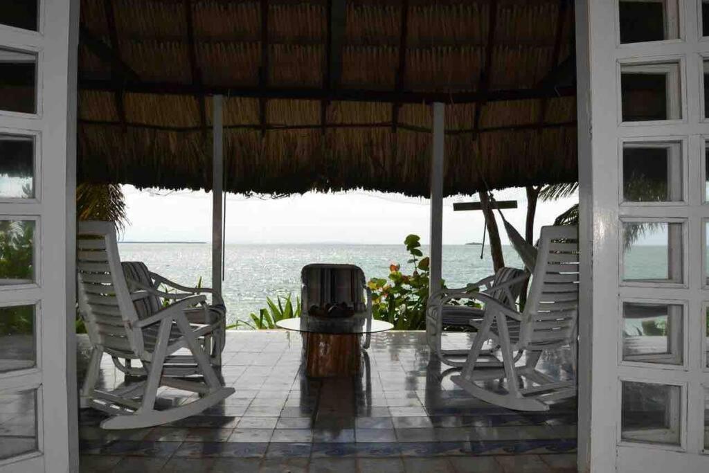Isla Amor