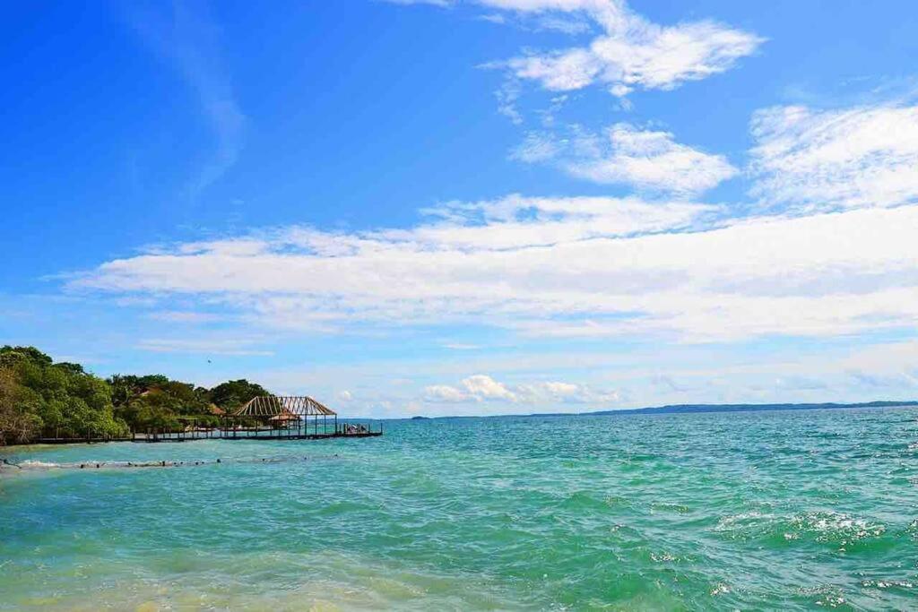 Isla Amor