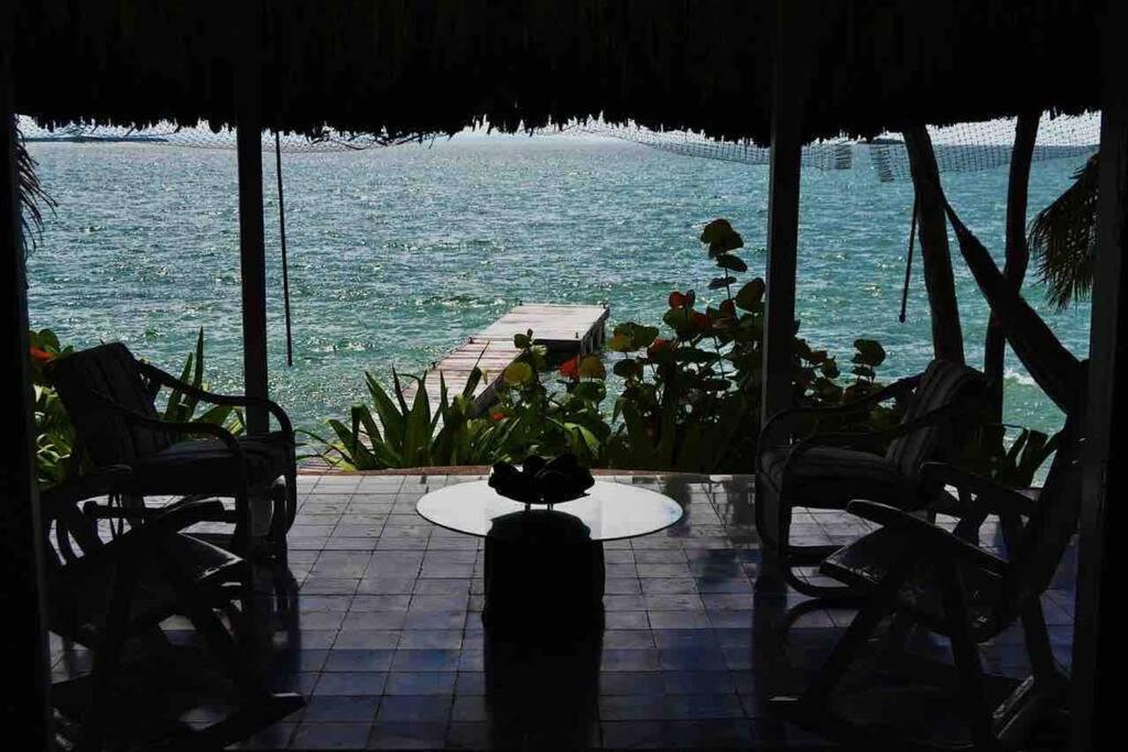 Isla Amor