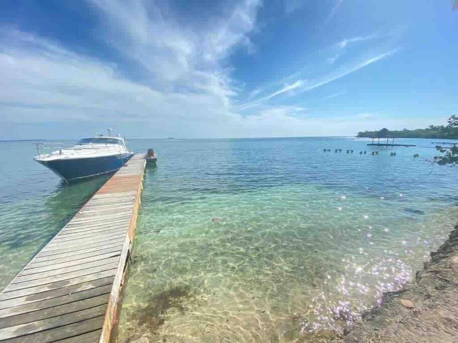 Isla Amor
