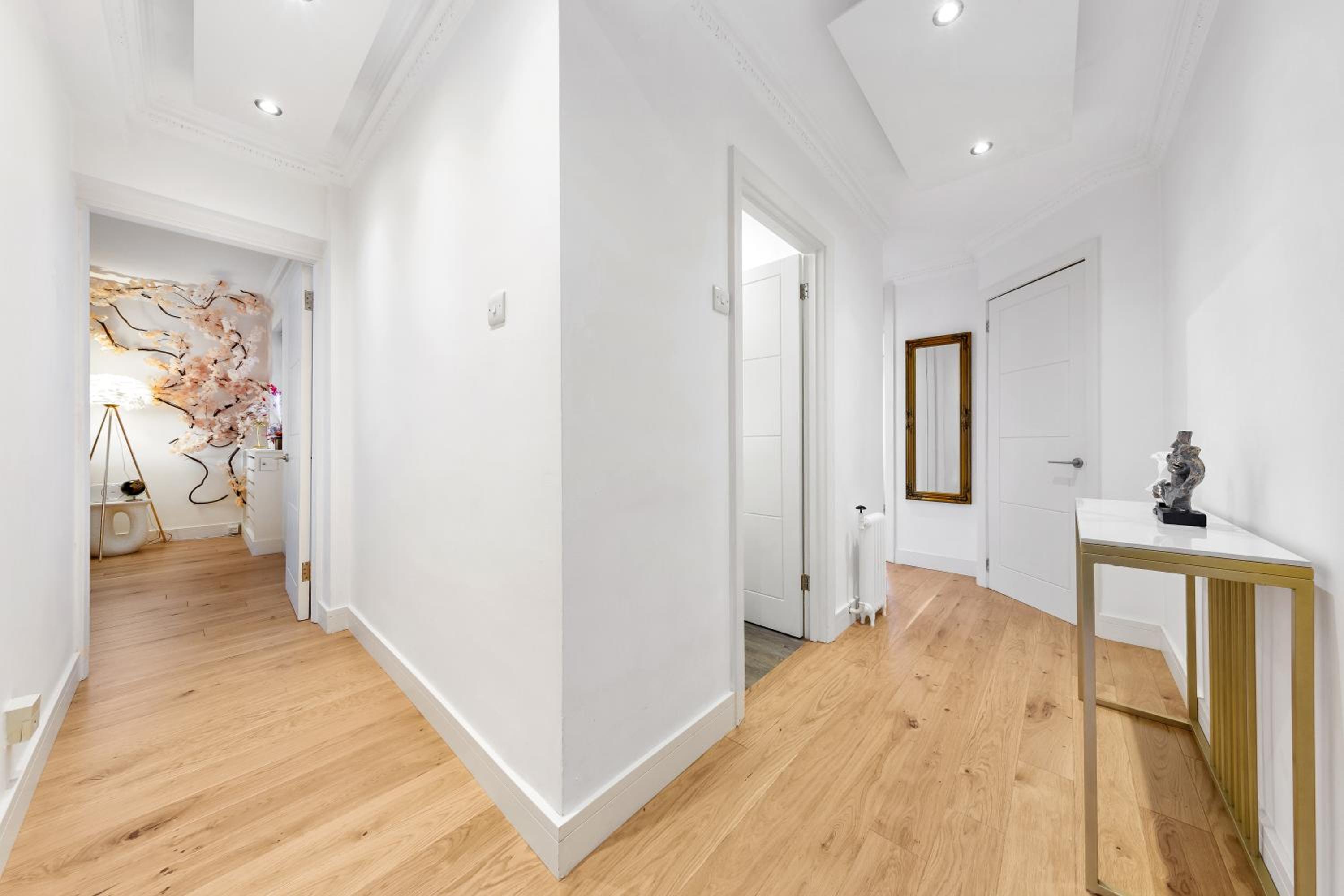 ICONIC Apartment with Terrace over HARRODS