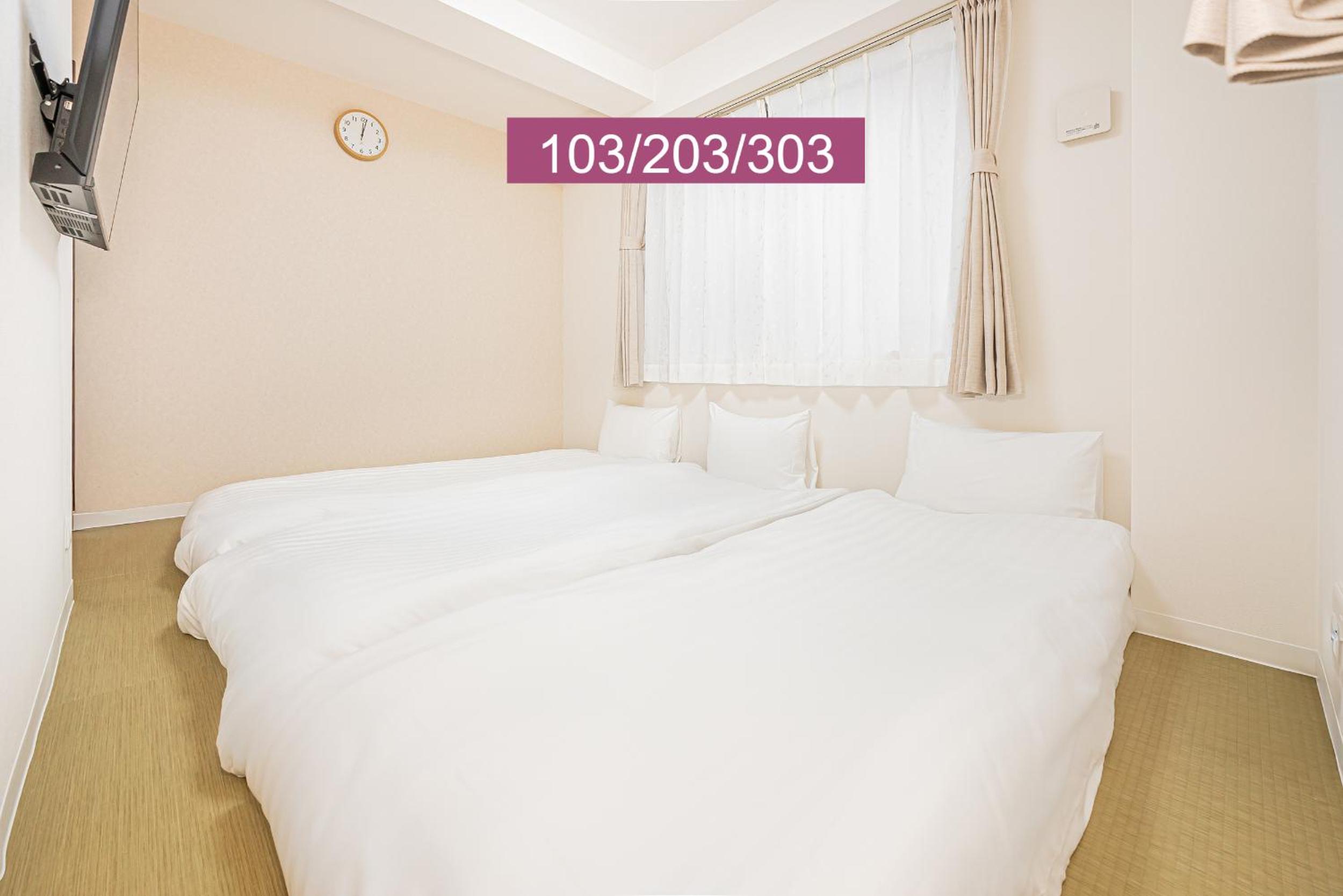 Shinjuku Downtown 1min walk to metro Cozy APT