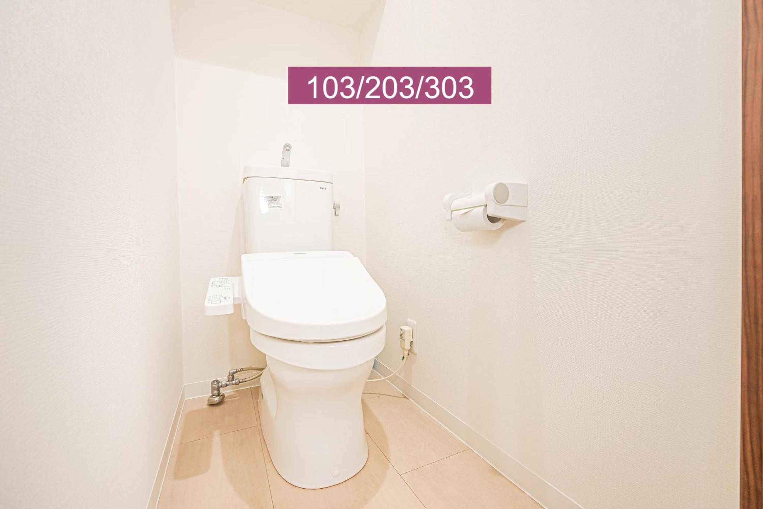 Shinjuku Downtown 1min walk to metro Cozy APT