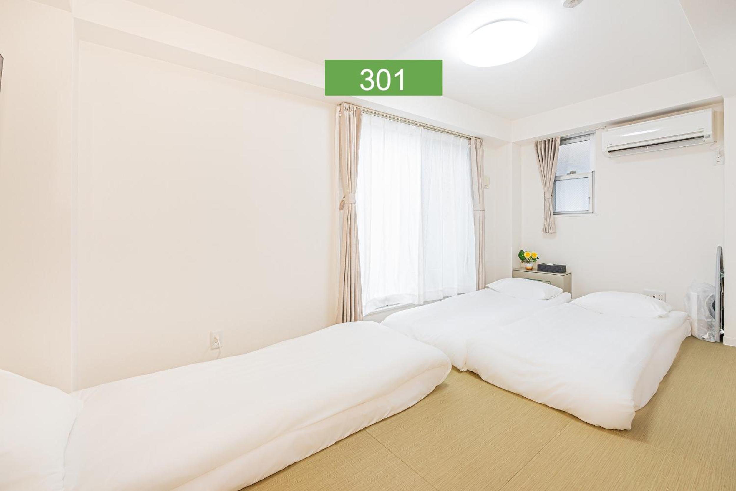 Shinjuku Downtown 1min walk to metro Cozy APT