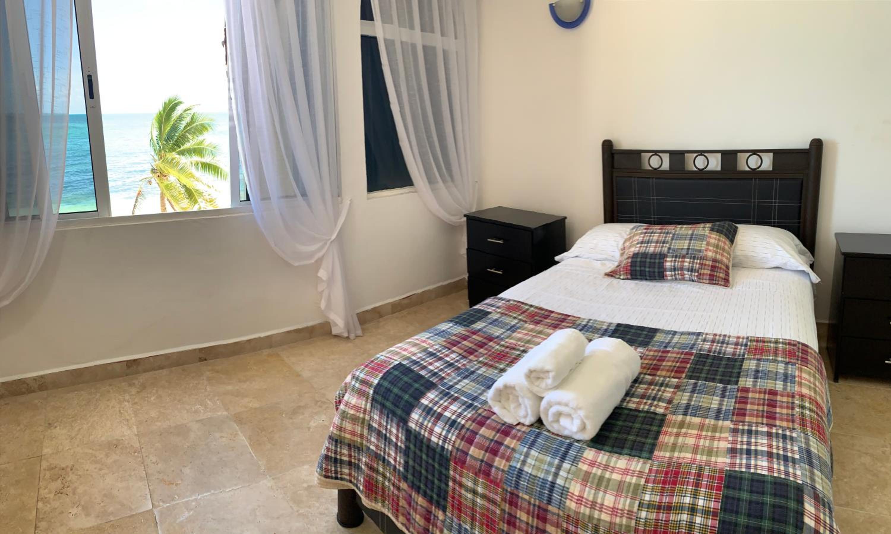 Ocean View PLAYA DEL NIÑO Rooms & Apartments