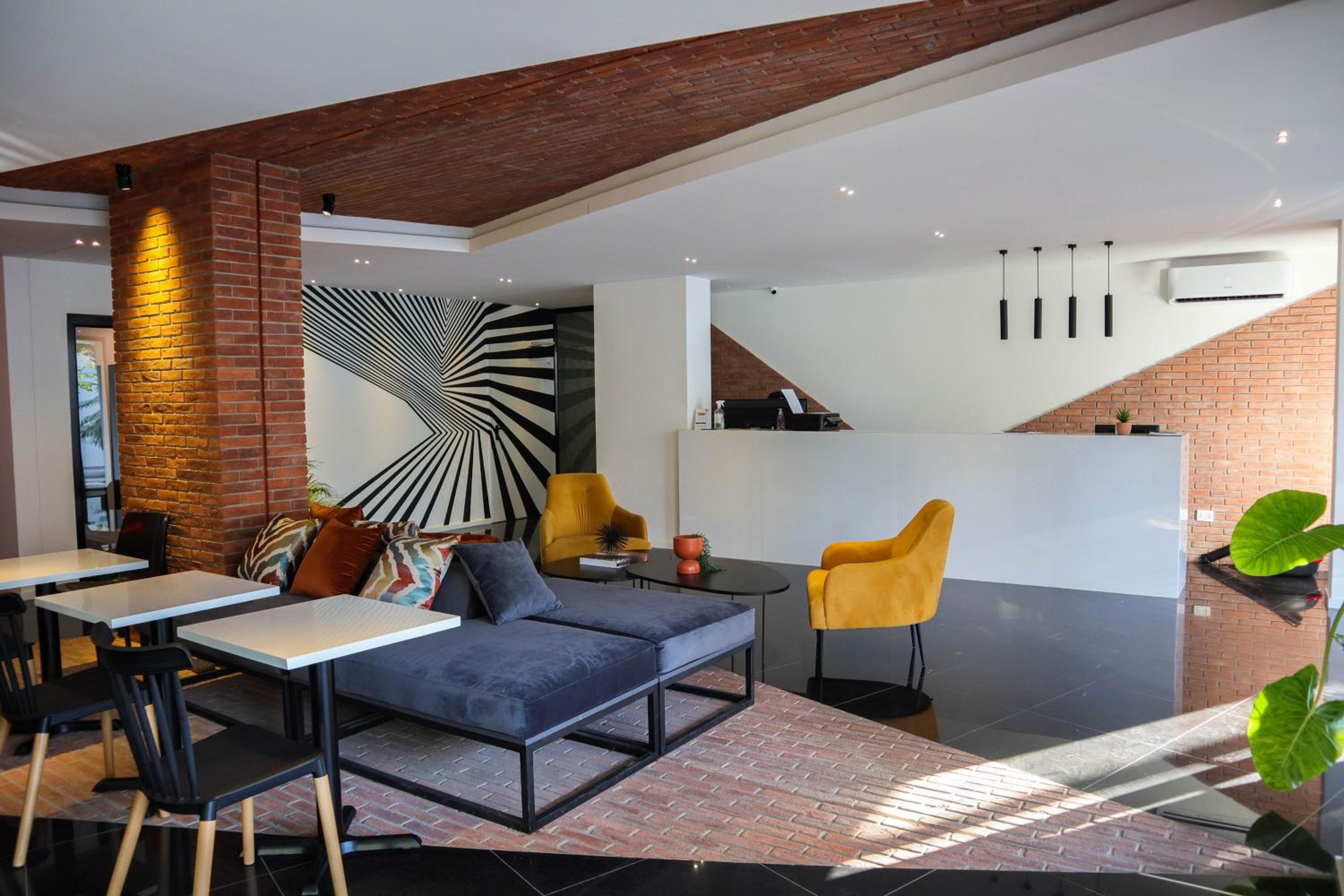 Hermoso Studio Nomad 516