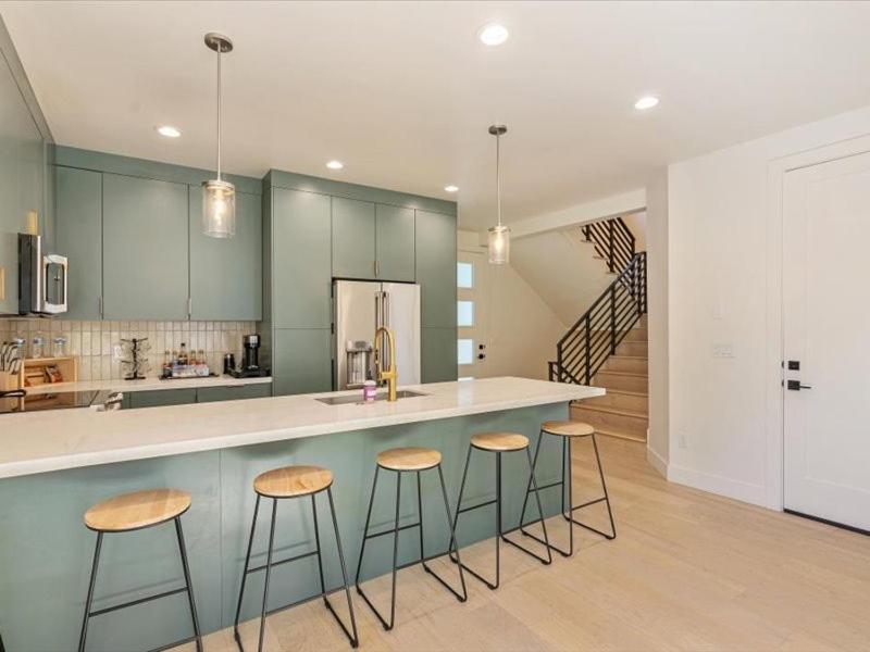 BRAND NEW Modern 5 Bd, 3 Story Home in Sugarhouse! view 5