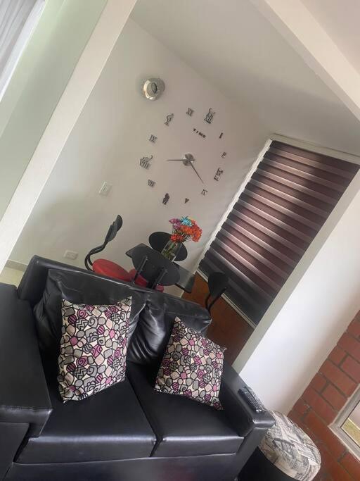 cómodo apartamento con ambiente de hogar