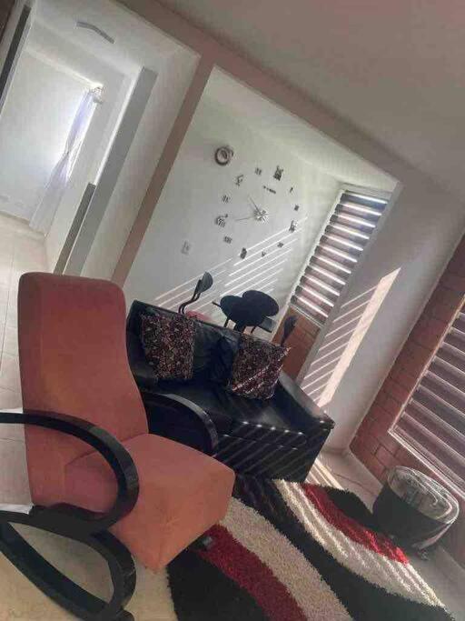 cómodo apartamento con ambiente de hogar