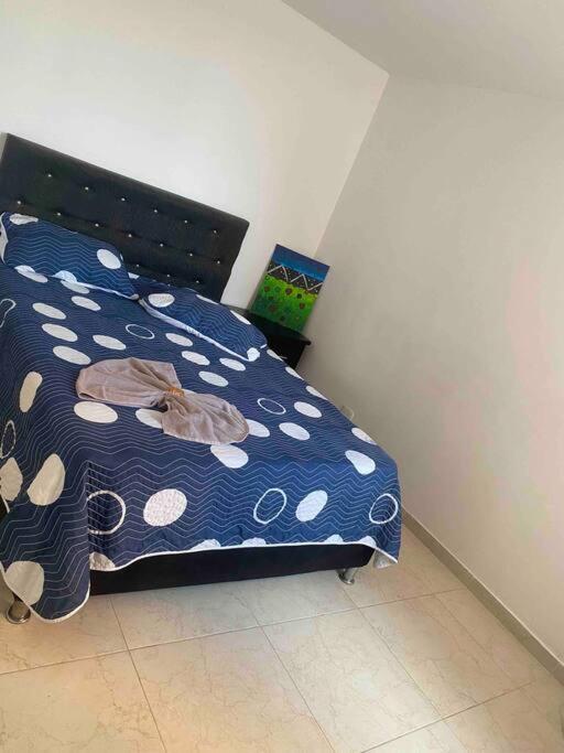 cómodo apartamento con ambiente de hogar