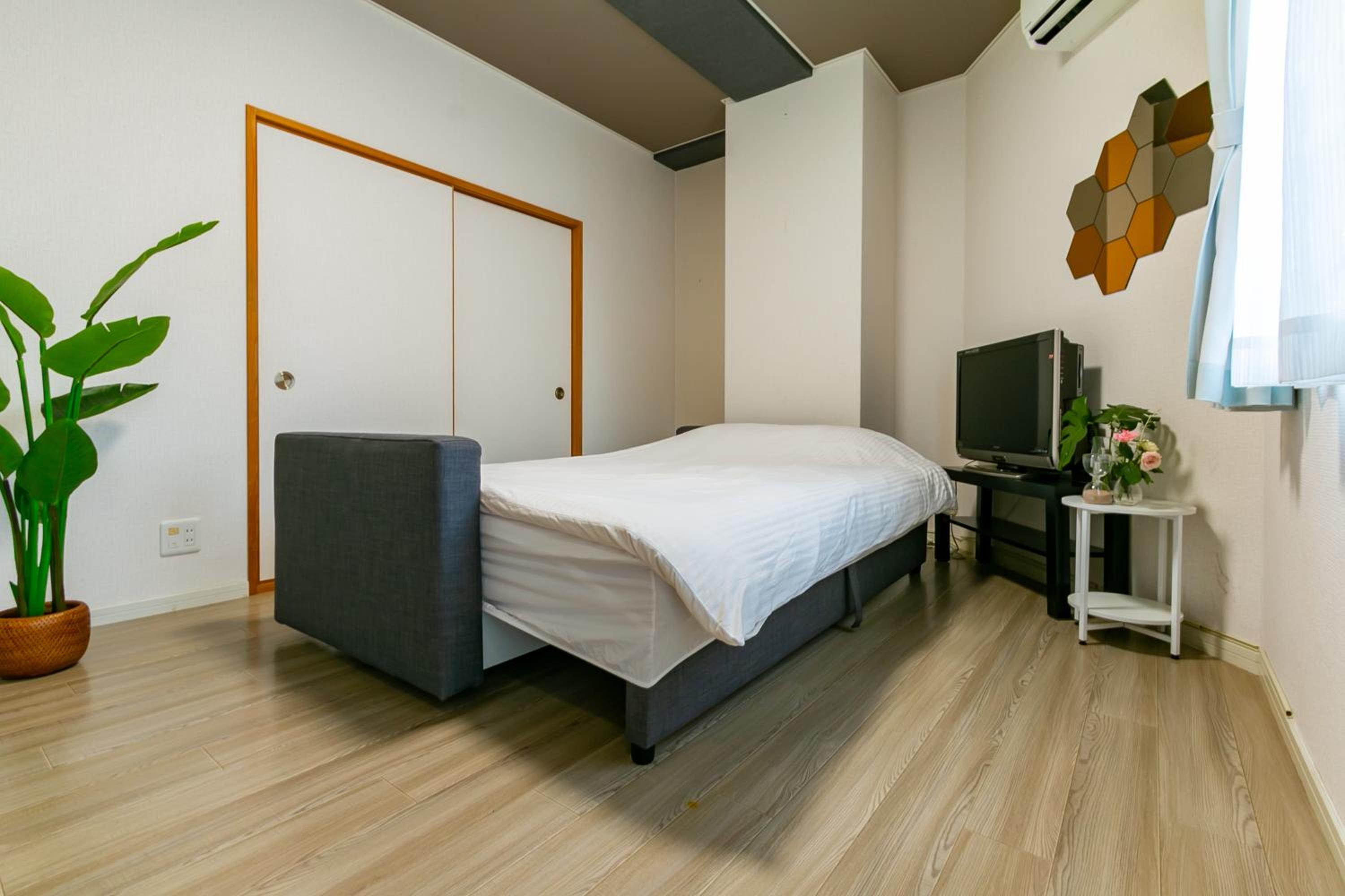 ELLE Namba Villa