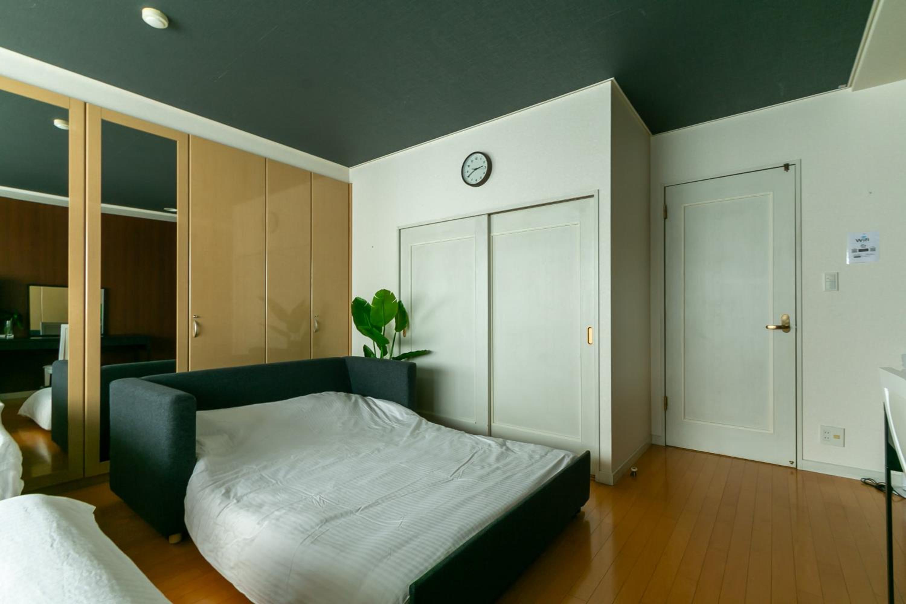 ELLE Namba Villa