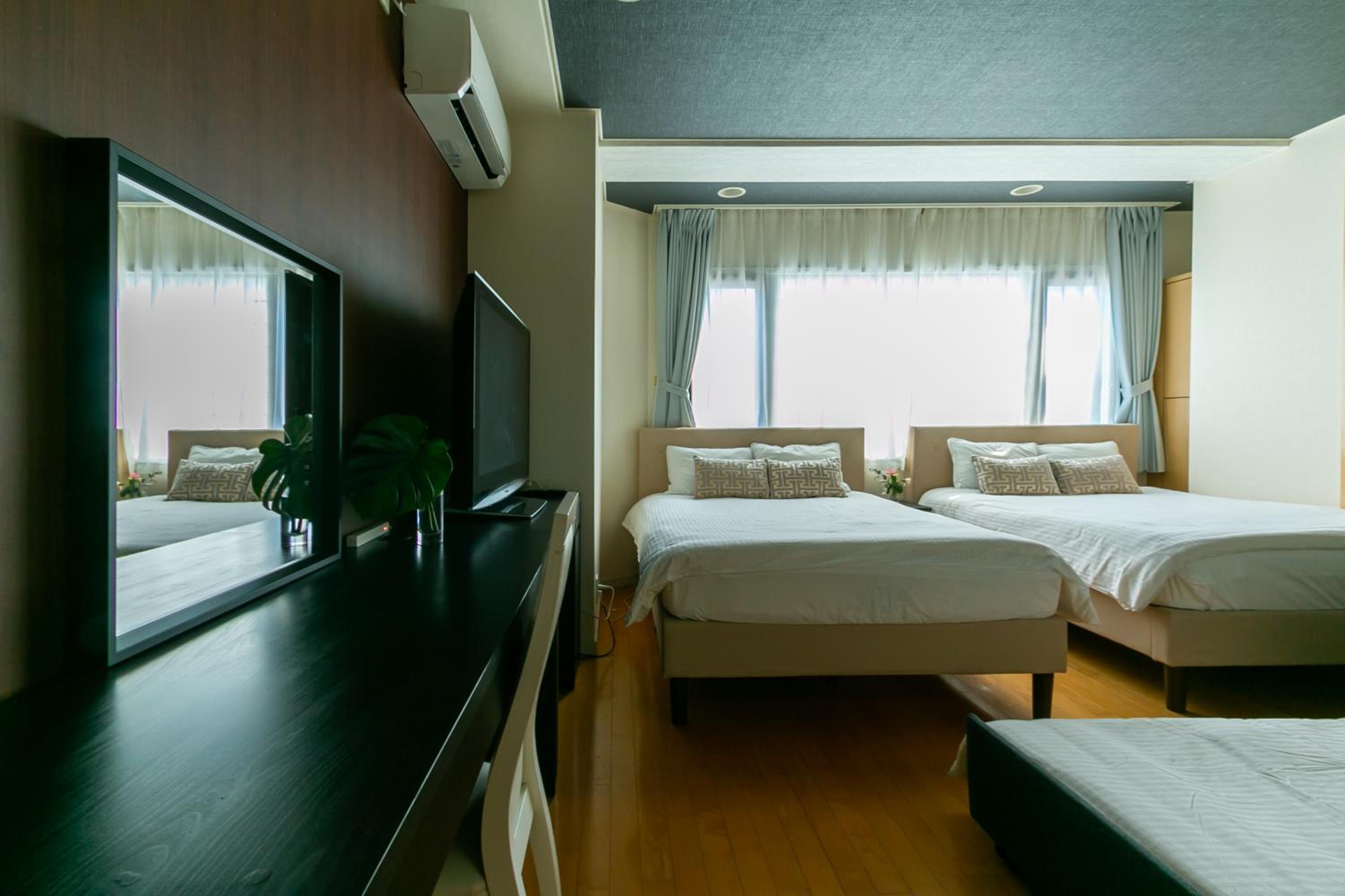 ELLE Namba Villa