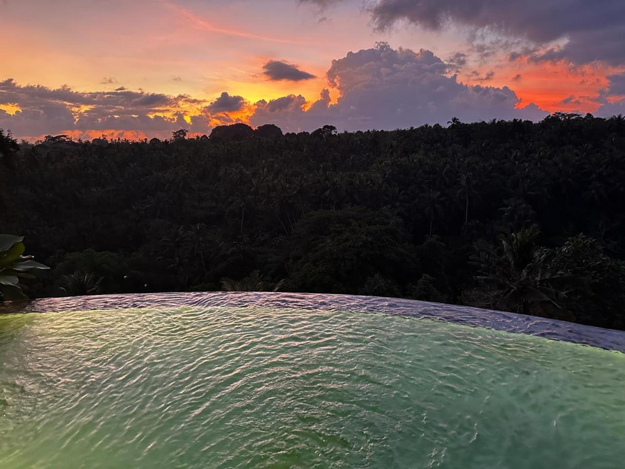 Tempat Santai Bali