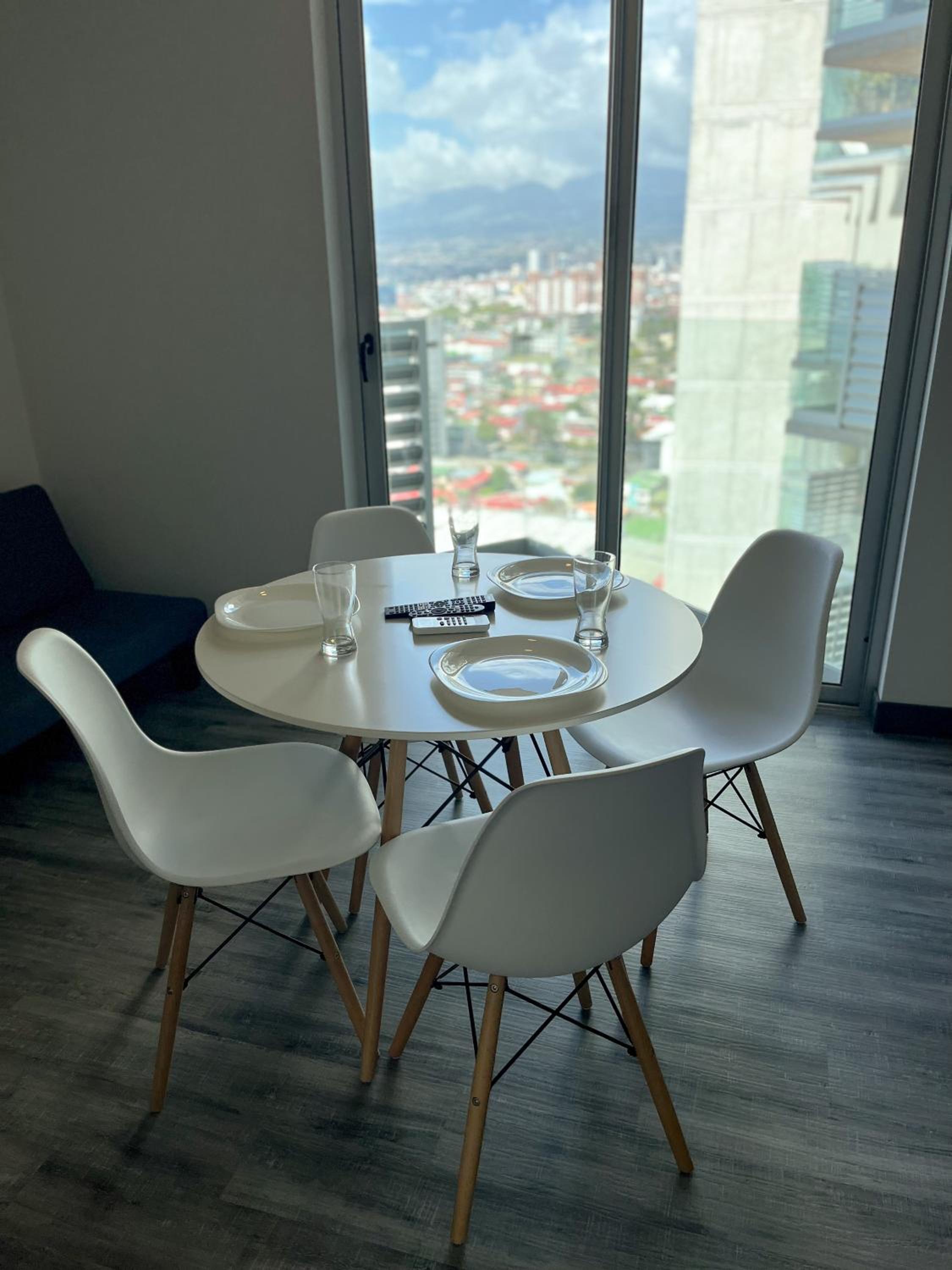 Apartaments in San Jose, La Sabana