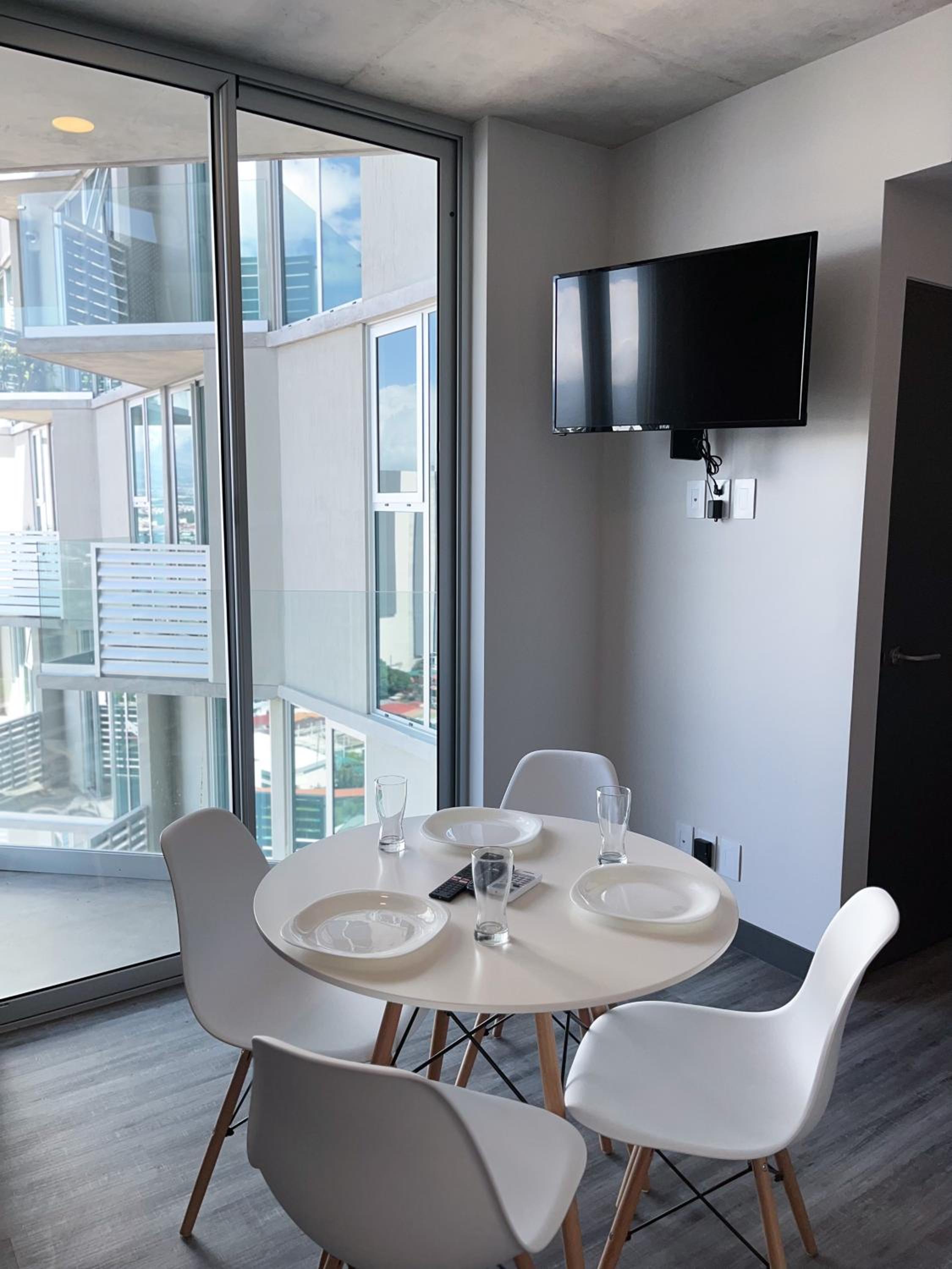 Apartaments in San Jose, La Sabana