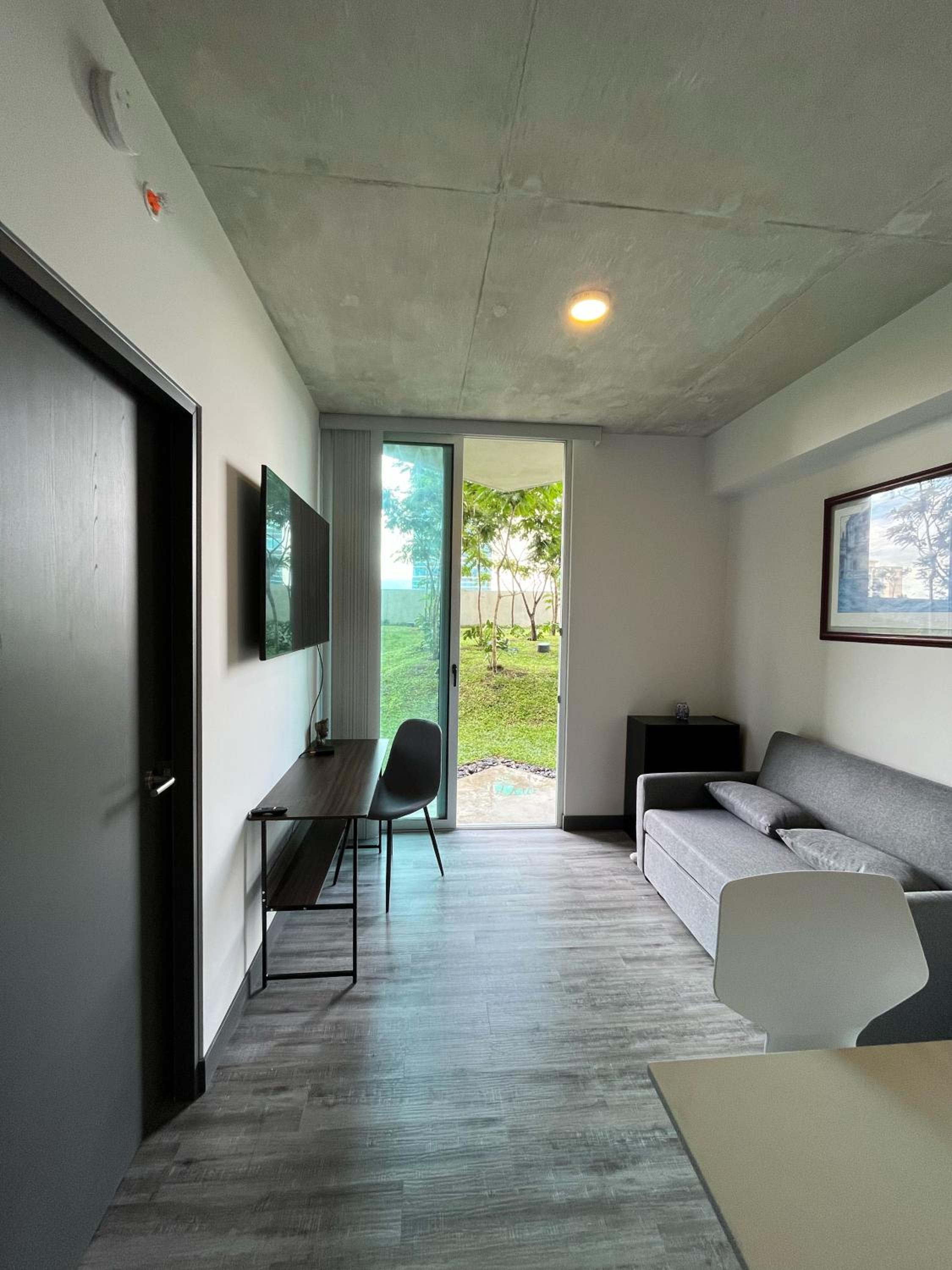 Apartaments in San Jose, La Sabana