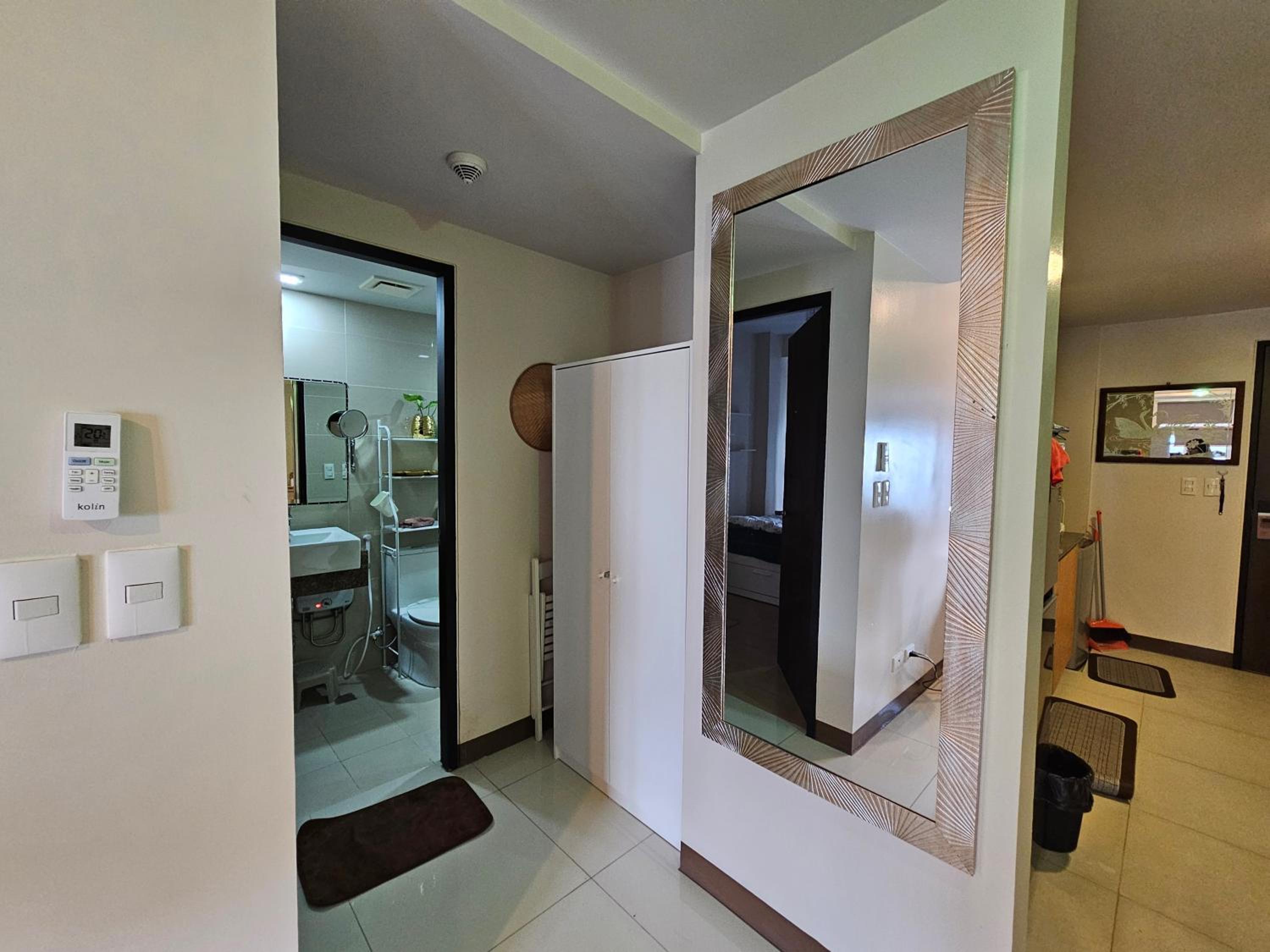 40th floor Penthouse Apartment with Great View view 5