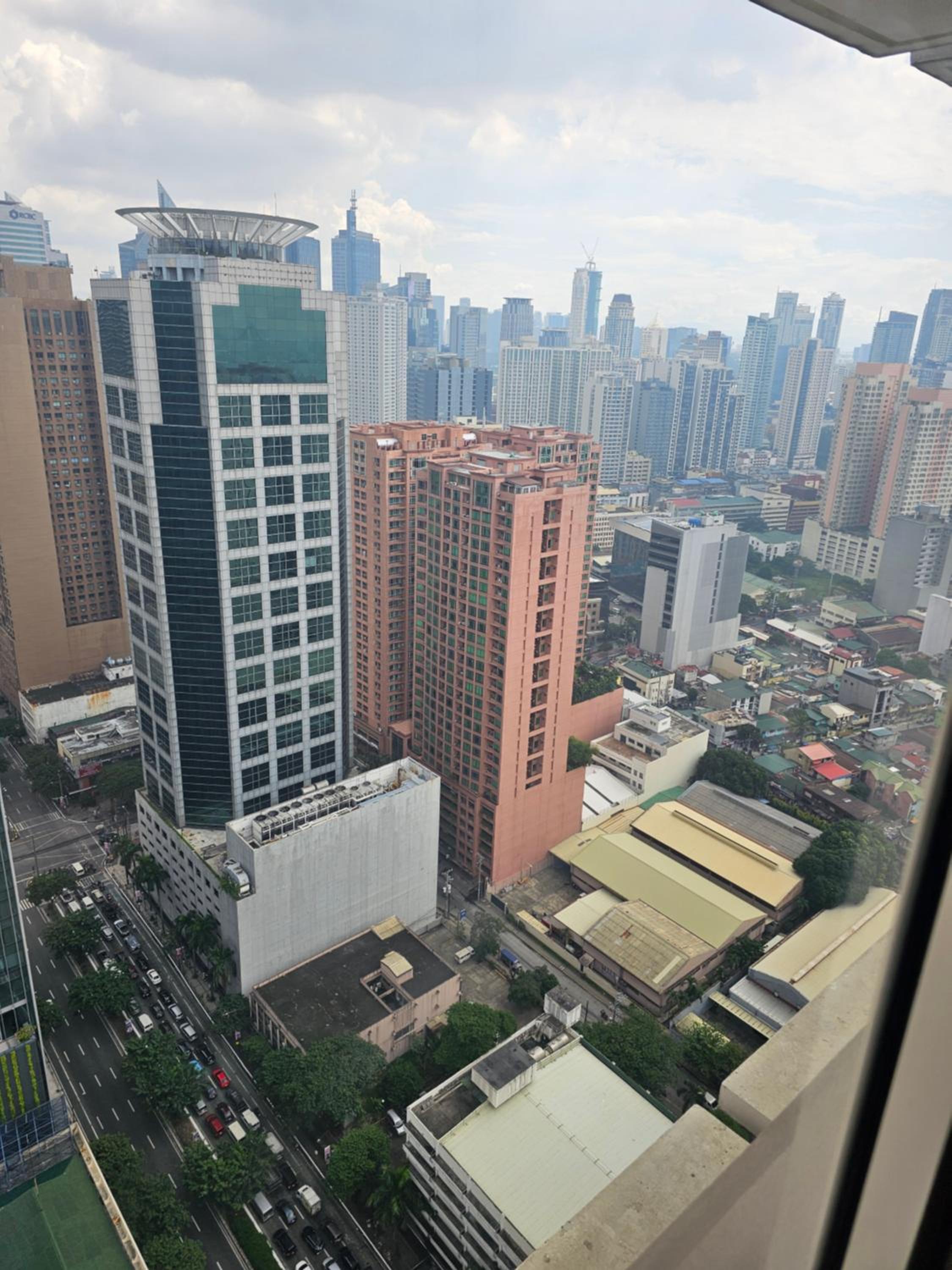40th floor Penthouse Apartment with Great View view 2