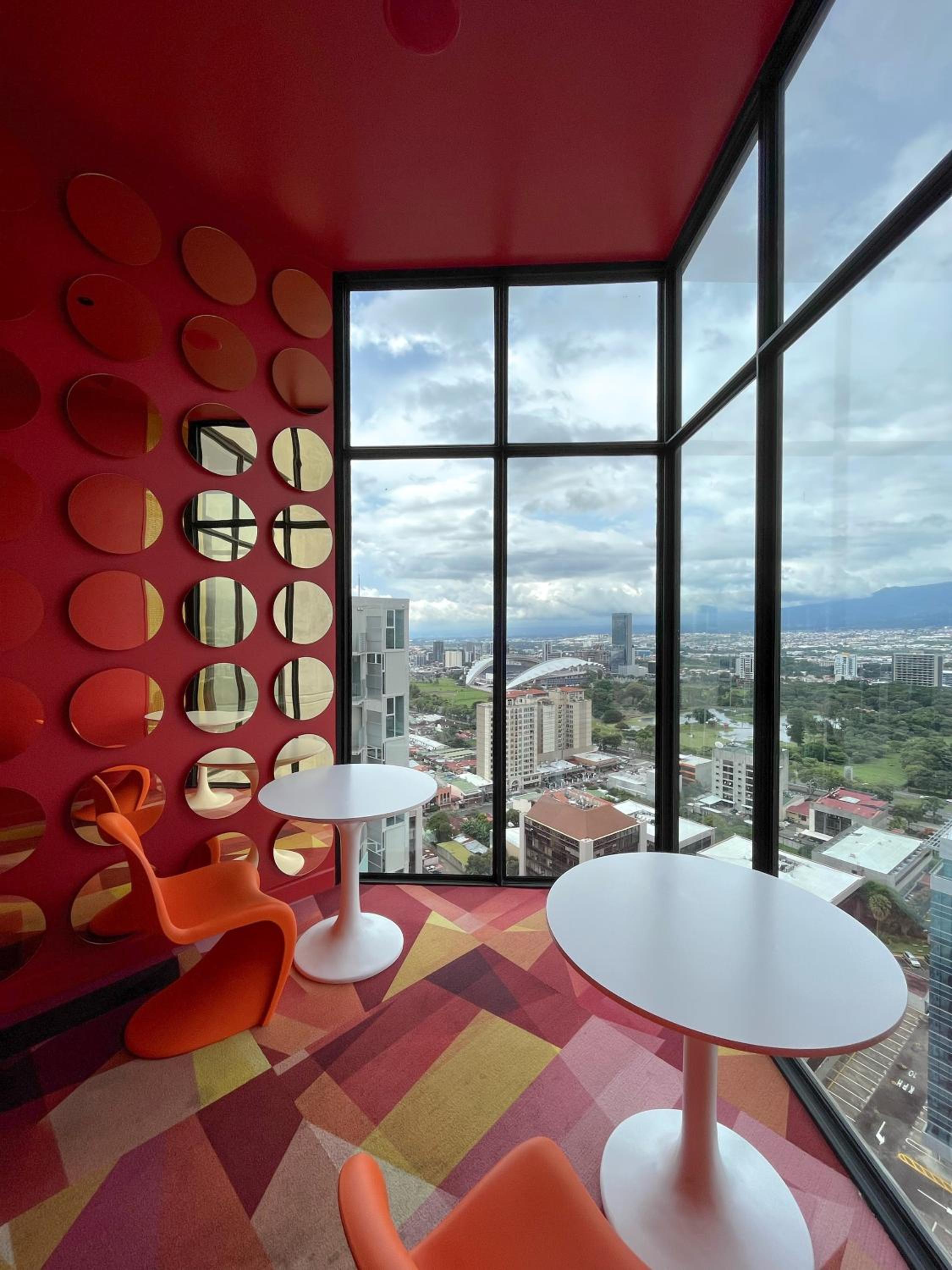 Apartaments in San Jose, La Sabana